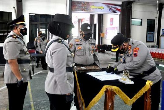 Kapolres Wonogiri Pimpin Sertijab Kabag, Kasat, Kapolsek dan Kasi