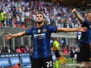 Calhanoglu dan Dzeko Tampil Gemilang