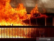 Kota Bersejarah di California Hangus Terbakar