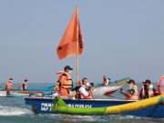 Bupati Kebumen Cek Vaksinasi Nelayan Sembari Wisata Susur Pantai