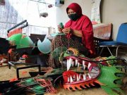 Purwati Pengrajin Layang-Layang Naga, Omzet Meningkat pada Masa Pandemi