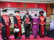 Kajati Jateng Priyanto Sandang Gelar Doktor dengan Lulusan Nilai Tertinggi