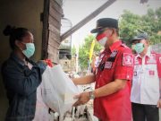 Kanwil Kemenkumham Jateng Bagikan 500 Paket Sembako, Bantuan dari Menkumham