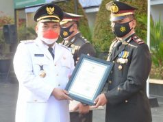 Bupati Blora Serahkan Piagam Satya Lencana Karya Satya
