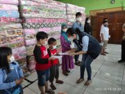 Anak Yatim Piatu di Banyumanik Dapat Beasiswa dari Komunitas Tionghoa Semarang
