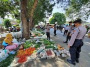 Petugas Gabungan Melakukan Operasi Yustisi di Sejumlah Lokasi