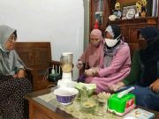 Mahasiswa Perikanan Undip Ajari Pertebal Imun dengan Diversifikasi Ikan Lele