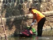 Seorang Perempuan Ditemukan Tewas Terbungkus Selimut di Bandung