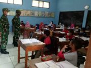 Bintara Otonomi Khusus Berikan Materi Wasbang Pada Siswa Mts dan SD
