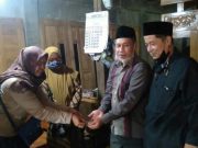 Ibu Rumah Tangga Sumbangkan Dua Cincin untuk Pembangunan Pesantren