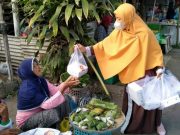 PKS Kabupatem Magelang Bagikan Sembako di 21 Kecamatan