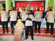 Alumni Akpol Batalyon Pratisara Wirya 1992 Bagikan Bansos di Semarang