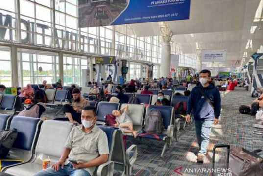 Penumpang Batik Air Sempat Terlantar Tak Dapat Makan Selama 4 Jam