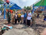 5 KK Korban Kebakaran Terima Bantuan dari Baznas Blora