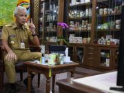 Ganjar Pilih Tangani Covid-19 Daripada Pasang Baliho