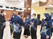 USM Berikan Penghargaan Dosen dan Tendik Berprestasi