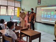 Prokes Ketat Warnai PTM Hari Pertama di Kota Semarang Prokes Ketat Warnai PTM Hari Pertama di Kota Semarang