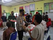Polres Klaten Bagikan 1000 Paket Beras Kepada Masyarakat Terdampak Covid 19