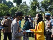 47 anak dari Anggota dan ASN Polresta Surakarta Menerima Beasiswa