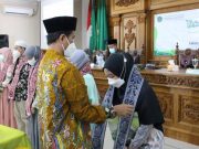 82 Mahasiswa FTIK Unisnu Selesaikan Studi, 10 Orang Mahasiswa Dapat Penghargaan