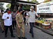 Ganjar Apresiasi Kedisiplinan Pedagang di Pasar Puri Baru Pati