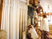 Wisata Religi Buka Luwur Sunan Kudus, Panitia Tetap Bagikan Nasi Jangkrik