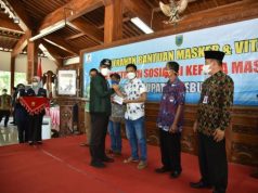 Kebumen Terima Bantuan 1.270 Paket Masker dan Vitamin