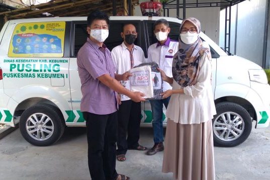 Bersyukur Punya Gembala Baru, GIA Kebumen Bagikan APD