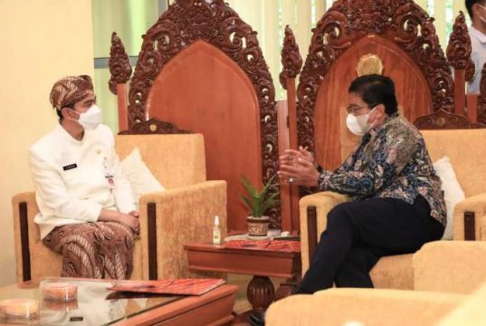 Pastikan Persiapan Perkuliahan Tatap Muka; Gibran Temui Rektor UNS