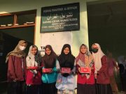 Tim KKN IAIN Kudus-MRI ACT Bagikan Makanan Gratis untuk Santri