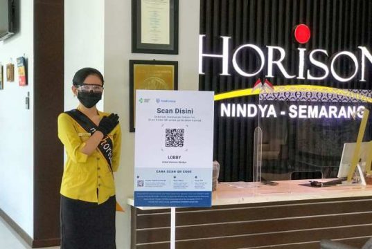 Horison Nindya Hotel Pasang Barcode Peduli Lindungi di Area Lobby