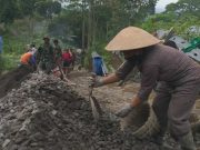 Kaum Hawa Juga Menopang TMMD di Ketep