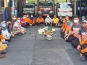 Karyawan BPBD Wonosobo Lesehan Gelar Doa Bersama dan Selamatan