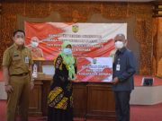 Bupati Jepara Bantu Kasur untuk Delapan Panti Asuhan