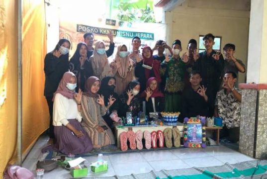 Ubah Sampah Jadi Berkah dan Rupiah, Ini yang Dilakukan Mahasiswa Unisnu di Bank Sampah