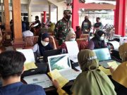 Menolak Vaksin, Bansos dan Layanan Pemerintahan Dihentikan