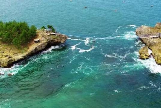 Wisata ke Pacitan Harus Sudah Vaksin