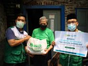 LAZiS Jateng bersama YBM PLN UID Jateng-DIY Bagikan Sembako untuk Warga Terdampak Covid-19