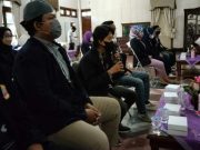 Wadul ke Bupati, Mahasiswa UMK Desak Rektor dan Wakilnya Mundur