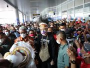 Mengejutkan, Ganjar Dielu-elukan Warga Mimika di Papua
