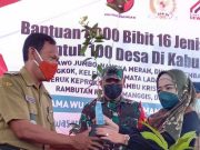 DeAr Beri Bantuan 8.000 Bibit Pohon Buah untuk 100 Desa di Kabupaten Tegal