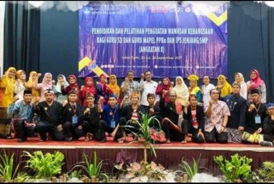 Perkuat Wawasan Kebangsaan Kenalkan Suku Tengger Melalui Media Pembelajaran Inovatif