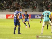 Fahri Husaini Tangani Persiba Gantikan Alfredo Vera