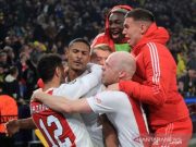 Ajax Lolos Juarai Grup C