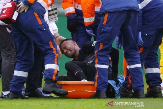 Cedera, Neymar Absen Delapan Pekan