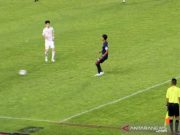 Arema Ditahan Imbang Persebaya 2-2
