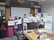 YBM PT PLN UIT-JBT UPT Semarang bersama IZI Salurkan Lapak Berkah untuk Pelaku UMKM