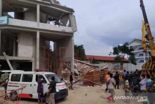 Polrestro Jakarta Barat Memerika 7 Saksi Terkait Gedung SMA 96 yang Ambruk Saat Renovasi