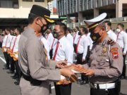 Kapolres Semarang Beri Penghargaan kepada 33 Personil Berprestasi
