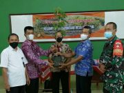 Kelompok Tani Desa Rejosari Terima Bantuan Bibit Durian